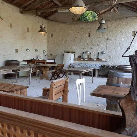 Bed & Breakfast La Maisou-pastel Et Fleur Sérignac