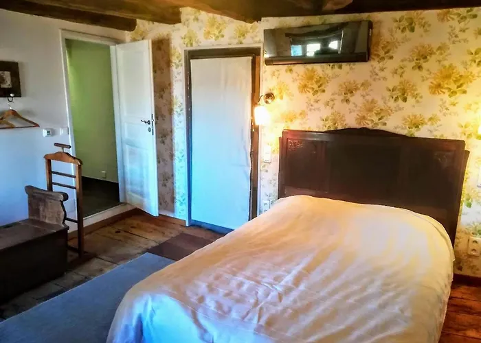 Oda ve Kahvaltı La Maisou-pastel Et Fleur Sérignac