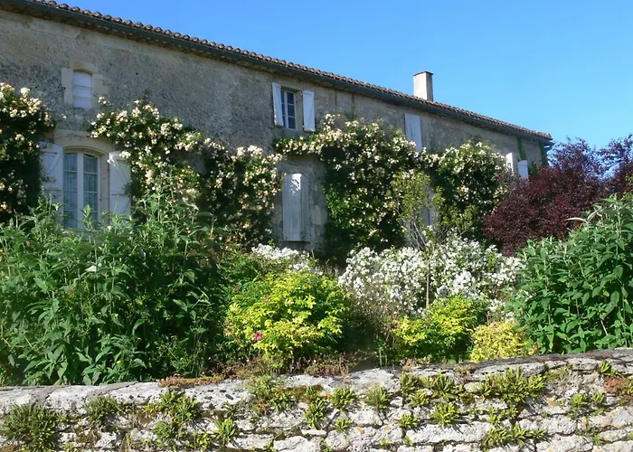 La Maisou-pastel Et Fleur Oda ve Kahvaltı Sérignac