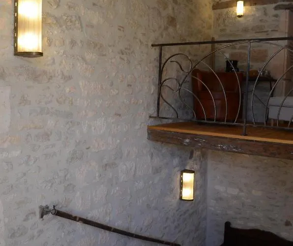 La Maisou-pastel Et Fleur 3*