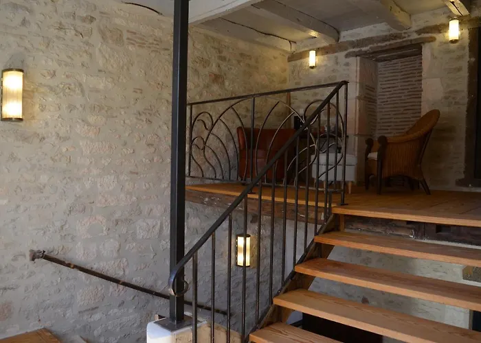 La Maisou-pastel Et Fleur Sérignac